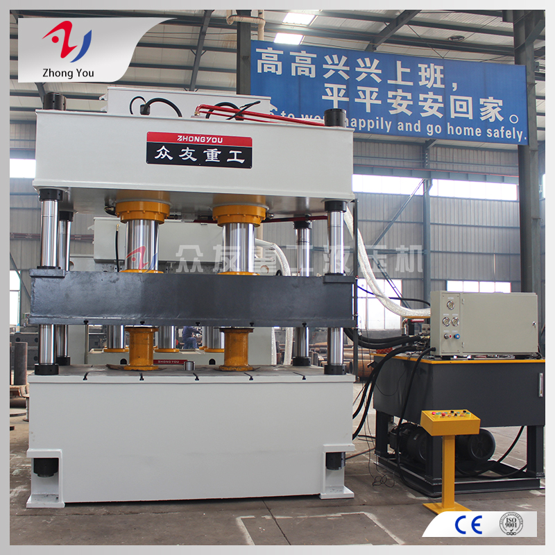 如何保護拉伸油壓機的成型模具？