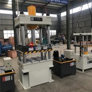 為什么四柱舔磚壓塊機操作會沒有反應(yīng)？